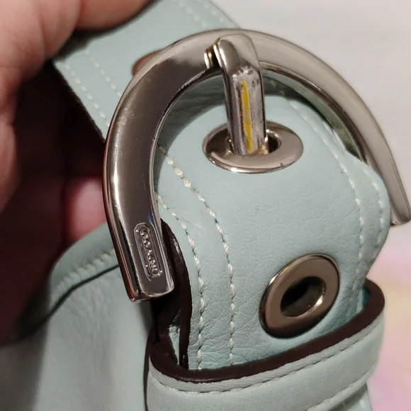 Authentic Coach Y2K Small Blue Pebbled Leather Shoulder Bag - Picture 13 of 16